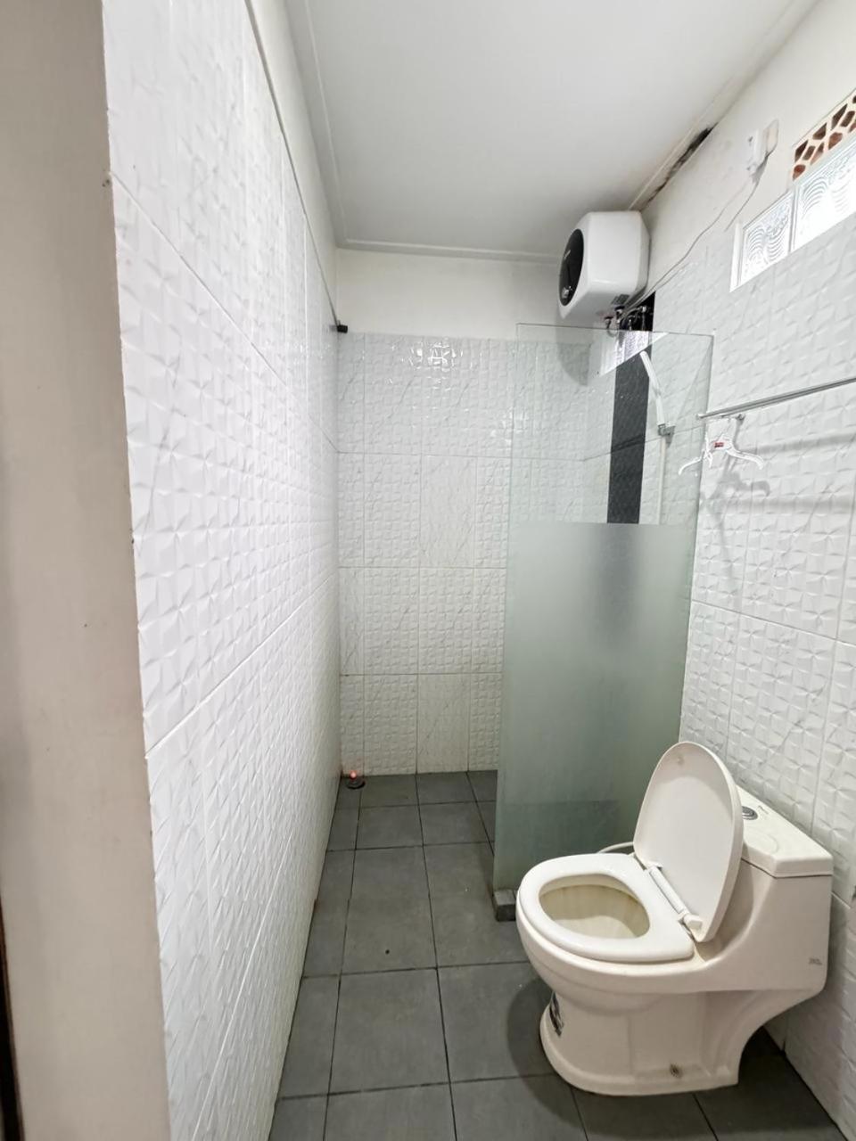 Fakhira Residence Hotel 치안주르 외부 사진